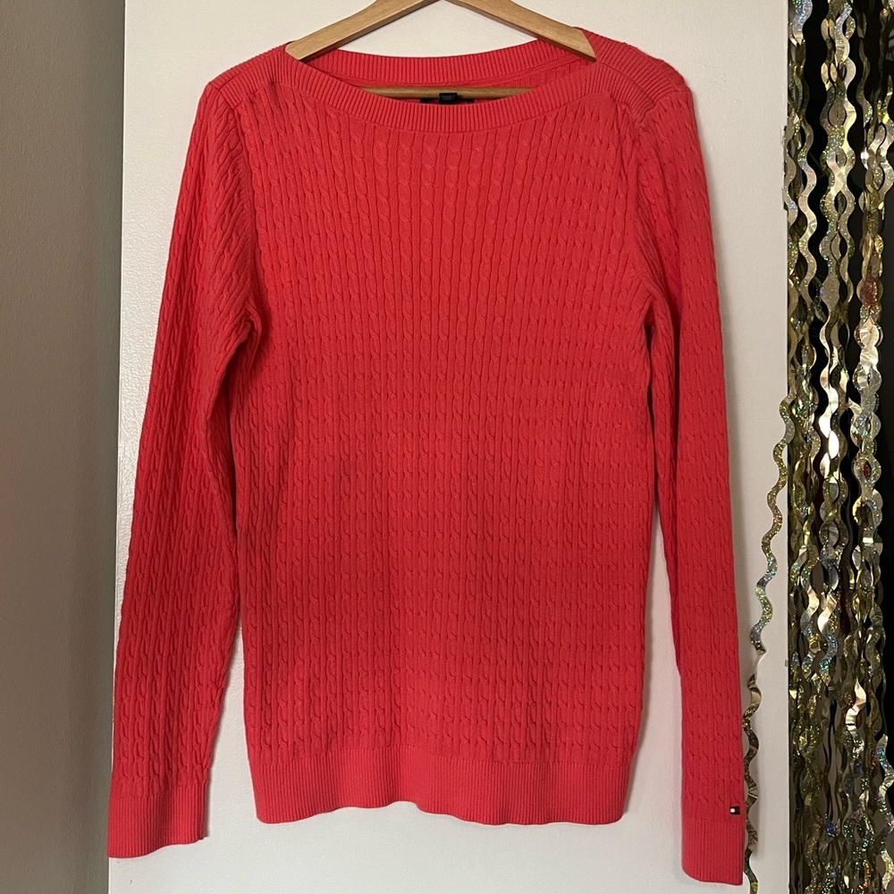 Tommy Hilfiger coral long sleeve knit sweater in brand new condition size XL